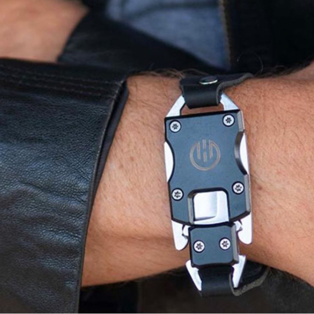 Higher Objects Sawyer Multipurpose Utility Black Bracelet